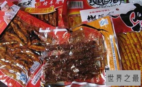 揭秘垃圾食品的制作过程，看完你还敢吃吗？