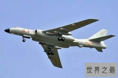 中国空军轰-6k等机型参加俄罗斯军事竞赛 轰-6k远没有发挥到极致