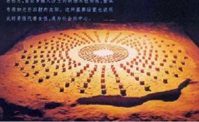 ​3800年的太阳墓葬惊现七星棺材，墓主人竟然是中原人