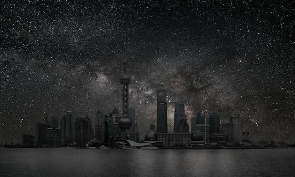 世界闻名的“不夜城”的另一面实属罕见，这样的香港不敢想象