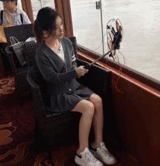 gif：这是我见过最牛逼的试衣间，没有之一，优衣库也不过如此！