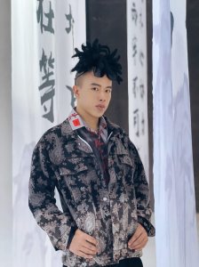 ​广西rapper diss赵辰龙：躲在幼稚园里一直被照顾着