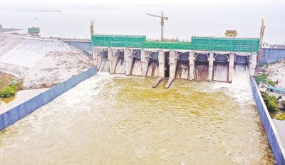 ​75年板桥水库溃坝事件，满地都是死麻雀，郑州成了大饼馒头的世界