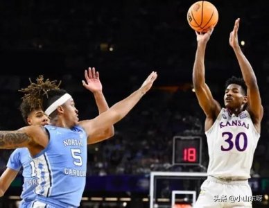 ​NCAA总决赛：堪萨斯夺冠刷5记录NBA众星捧月，号称史上最强逆转